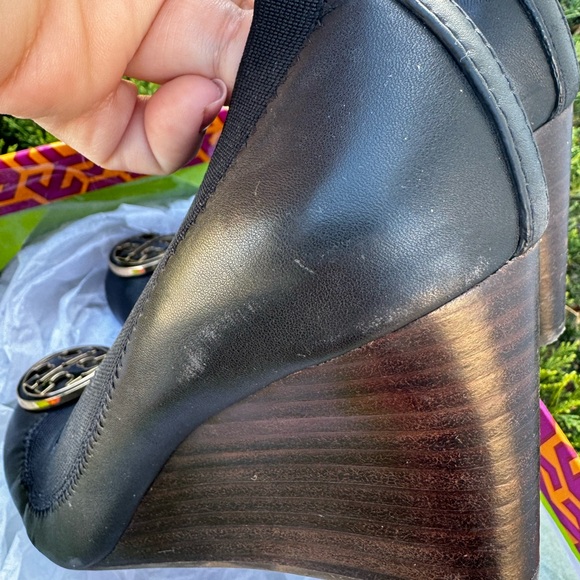 Tory Burch Caroline Elastic Wedge - Picture 11 of 14